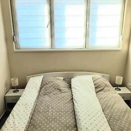 Apartment Oaza 2 *